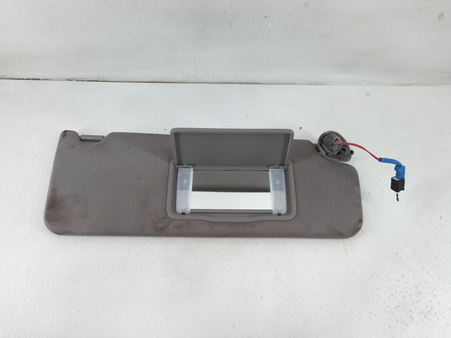 2020-2022 Honda Ridgeline Sun Visor Shade Replacement Passenger Right Mirror Fits Fits 2020 2021 2022 OEM Used Auto Parts - Oemusedautoparts1.com