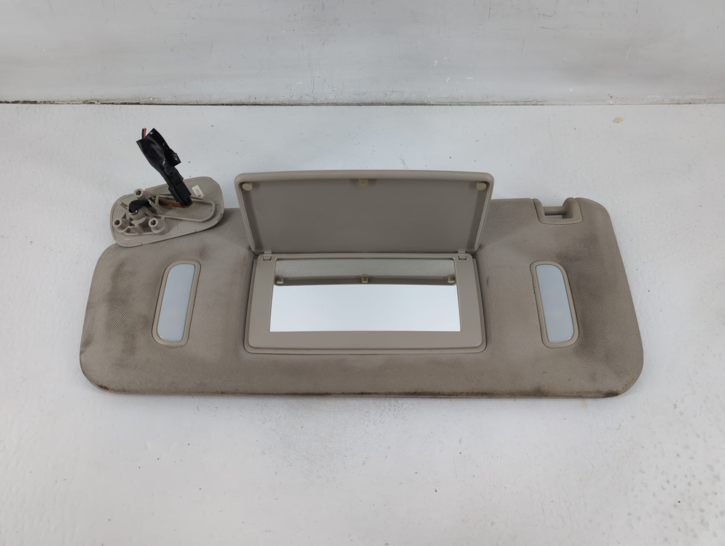 2007-2014 Chevrolet Suburban 1500 Sun Visor Shade Replacement Driver Left Mirror Fits Fits 2007 2008 2009 2010 2011 2012 2013 2014 OEM Used Auto Parts