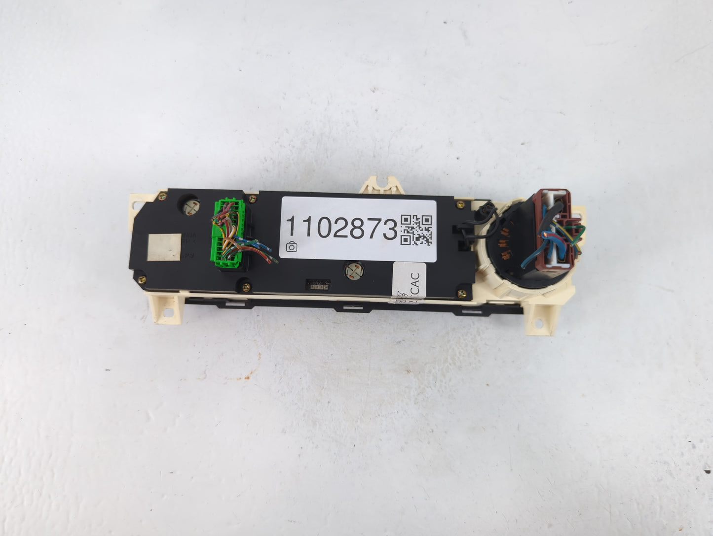 2001-2002 Honda Accord Climate Control Module Temperature AC/Heater Replacement P/N:79600-S84-A210 Fits Fits 2001 2002 OEM Used Auto Parts