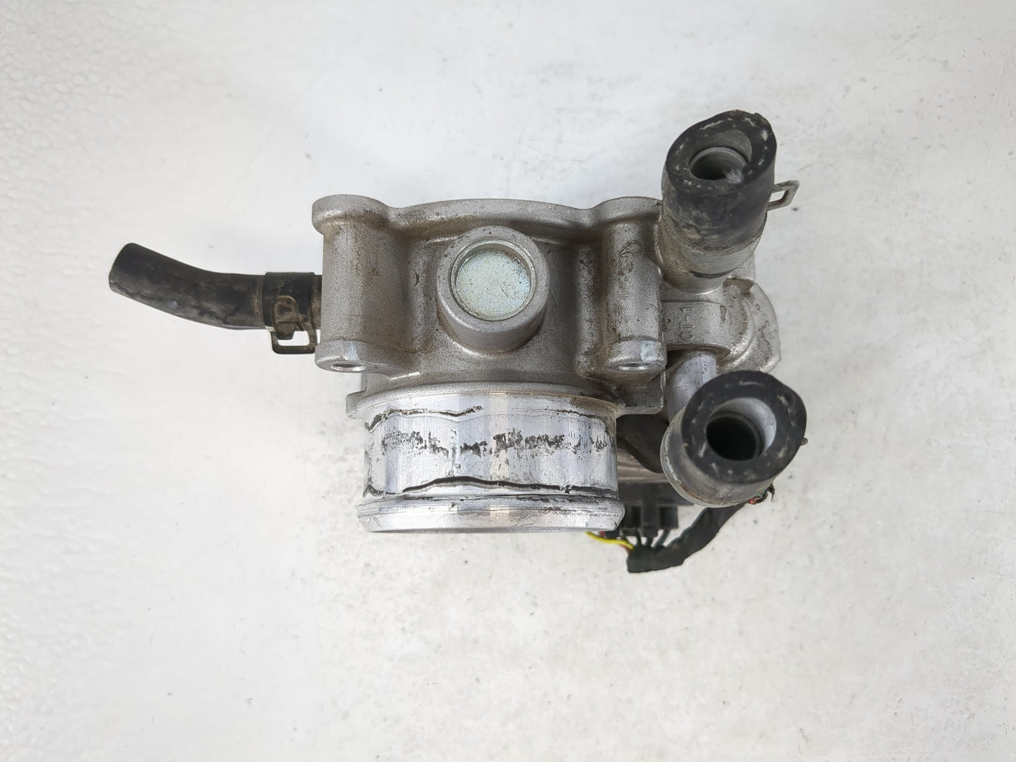 2015-2019 Hyundai Sonata Throttle Body Fits Fits 2015 2016 2017 2018 2019 2020 2021 OEM Used Auto Parts - Oemusedautoparts1.com