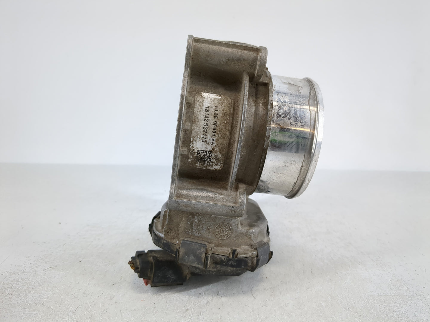 2017-2022 Ford F-150 Throttle Body P/N:HL3E 9F991-AA Fits Fits 2017 2018 2019 2020 2021 2022 OEM Used Auto Parts - Oemusedautoparts1.com