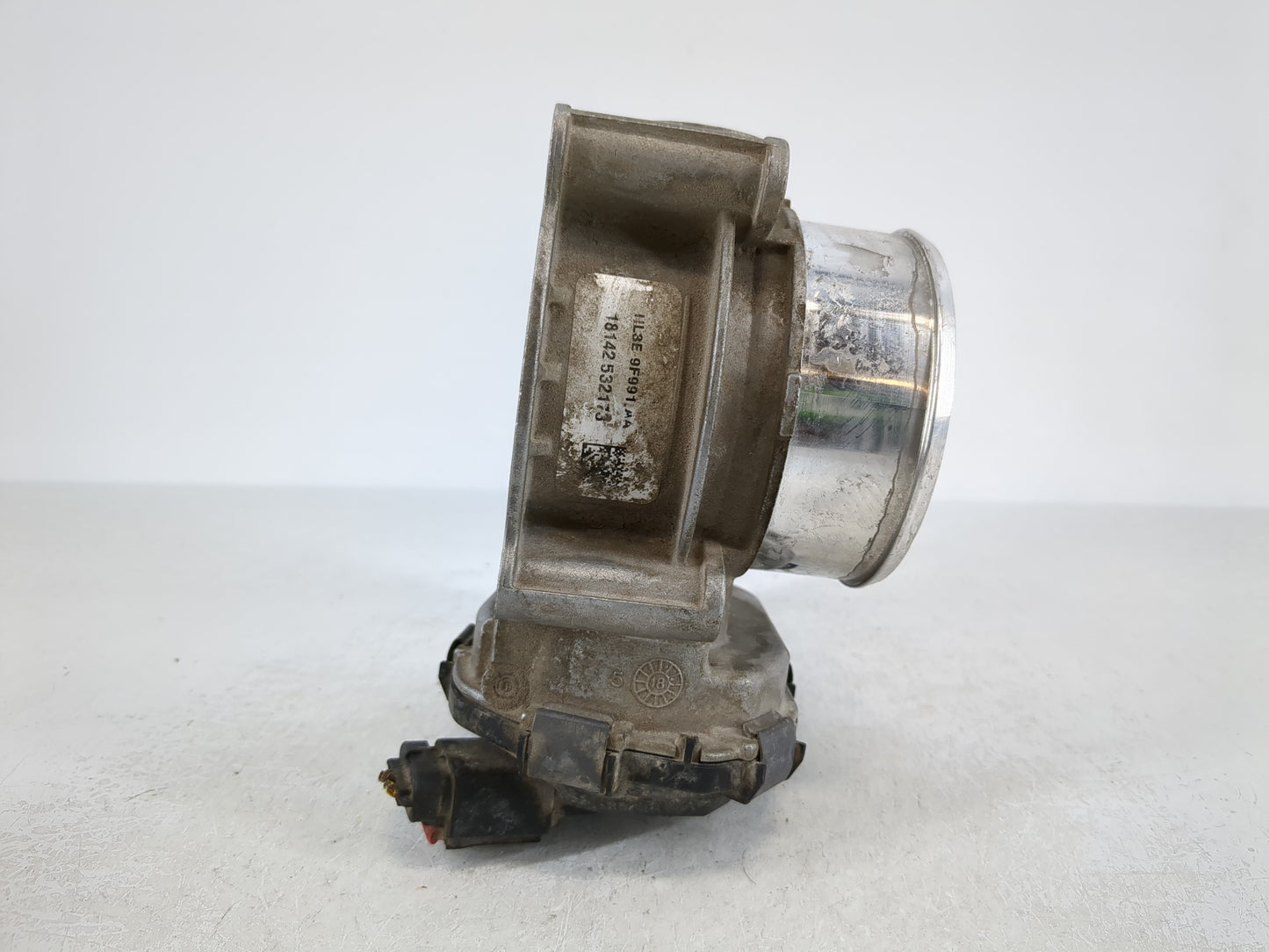 2017-2022 Ford F-150 Throttle Body P/N:HL3E 9F991-AA Fits Fits 2017 2018 2019 2020 2021 2022 OEM Used Auto Parts - Oemusedautoparts1.com