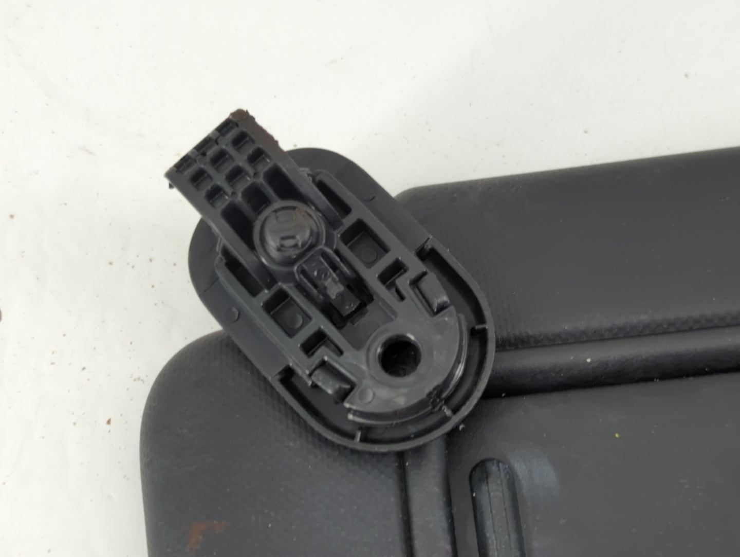 2024 Hyundai Kona Sun Visor Shade Replacement Driver Left Mirror Fits OEM Used Auto Parts - Oemusedautoparts1.com