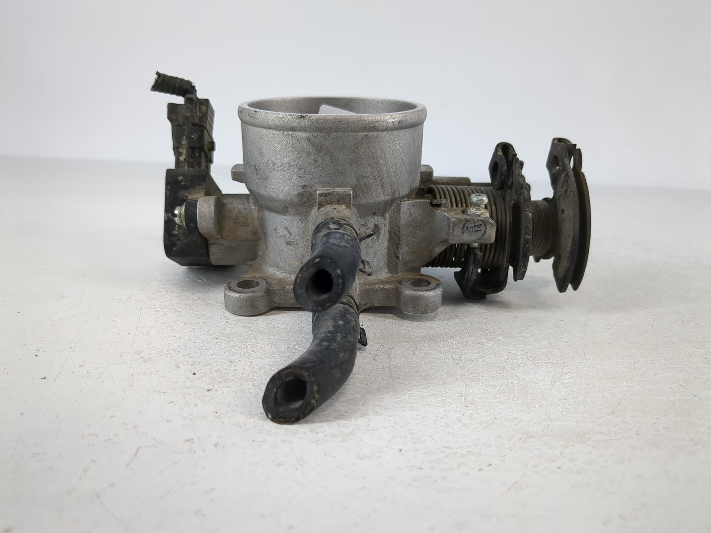 2004-2009 Kia Spectra Throttle Body P/N:35100-23751 Fits Fits 2003 2004 2005 2006 2007 2008 2009 2010 OEM Used Auto Parts - Oemusedautoparts1.com