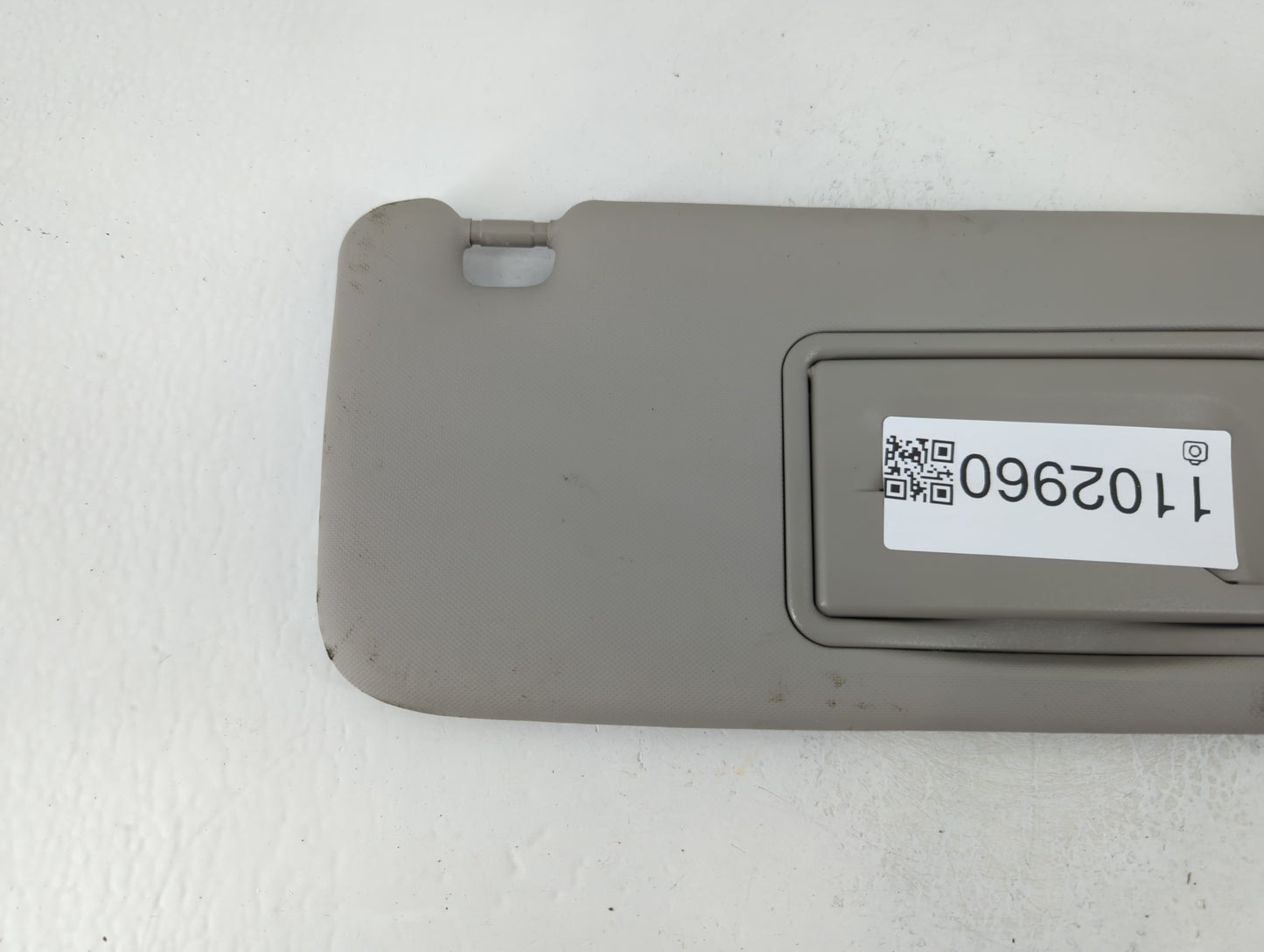 2012-2019 Chevrolet Sonic Sun Visor Shade Replacement Passenger Right Mirror Fits Fits 2012 2013 2014 2015 2016 2017 2018 2019 OEM Used Auto Parts