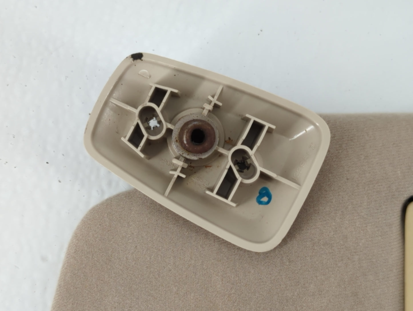 2004-2008 Ford F-150 Sun Visor Shade Replacement Driver Left Mirror Fits Fits 2004 2005 2006 2007 2008 OEM Used Auto Parts