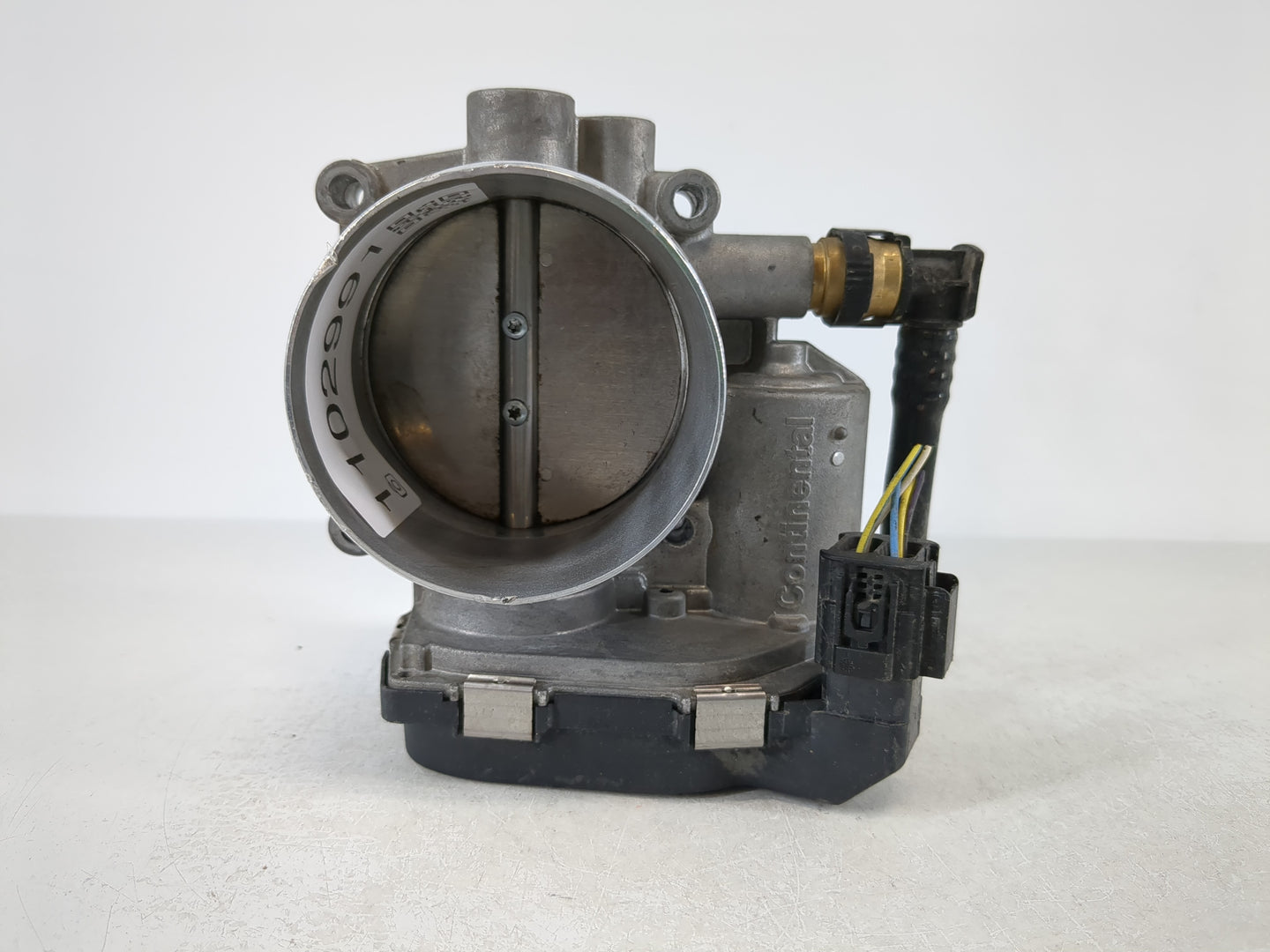 2010-2017 Bmw 535i Throttle Body P/N:1354 7597871-02 Fits Fits 2010 2011 2012 2013 2014 2015 2016 2017 2018 2019 2020 OEM Used Auto Parts - Oemusedautoparts1.com