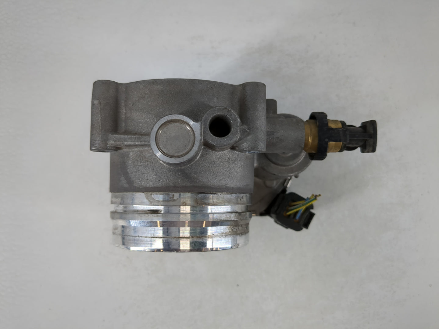 2010-2017 Bmw 535i Throttle Body P/N:1354 7597871-02 Fits Fits 2010 2011 2012 2013 2014 2015 2016 2017 2018 2019 2020 OEM Used Auto Parts - Oemusedautoparts1.com