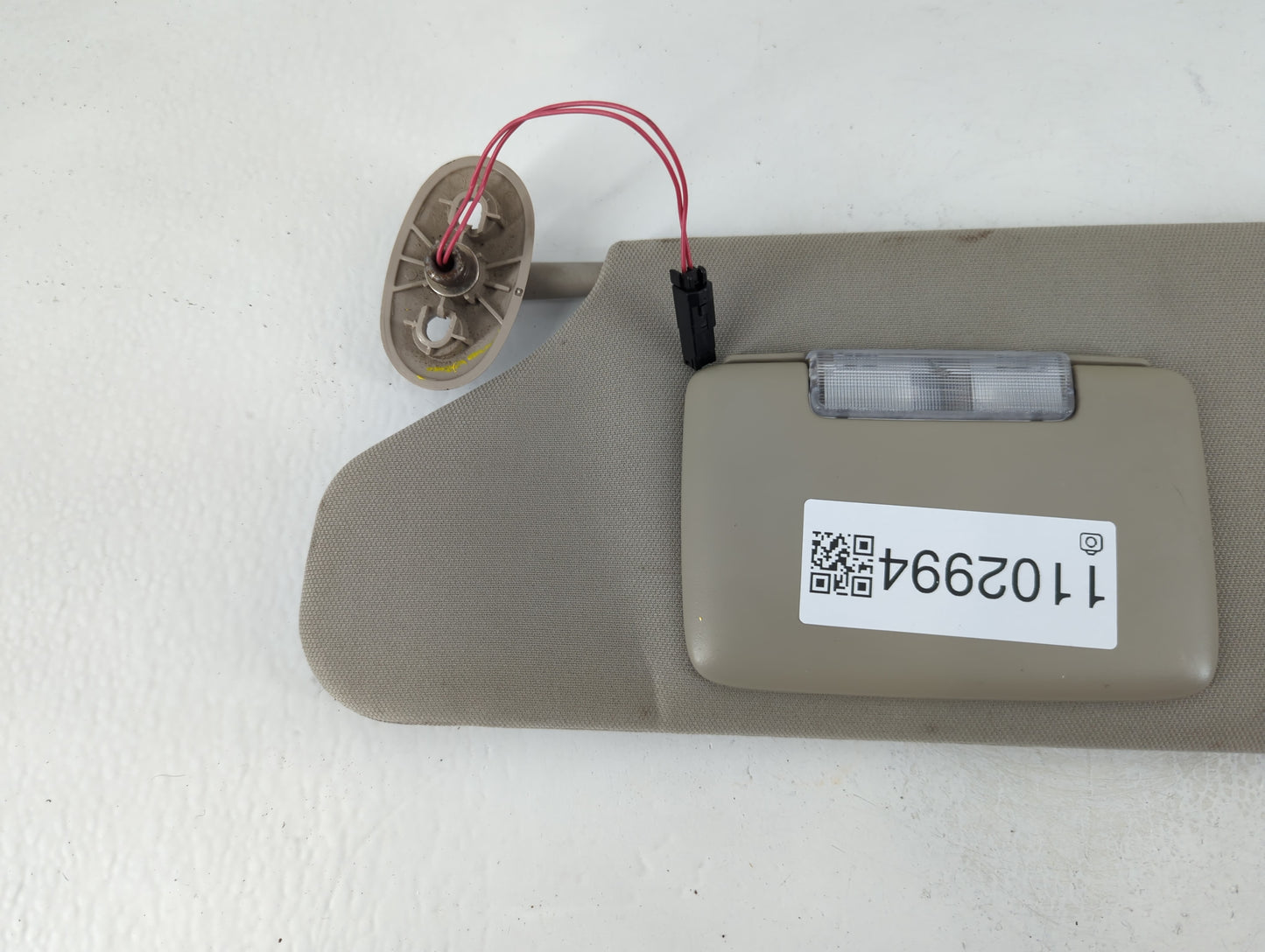 2005-2010 Jeep Grand Cherokee Sun Visor Shade Replacement Driver Left Mirror Fits Fits 2005 2006 2007 2008 2009 2010 OEM Used Auto Parts - Oemusedautoparts1.com