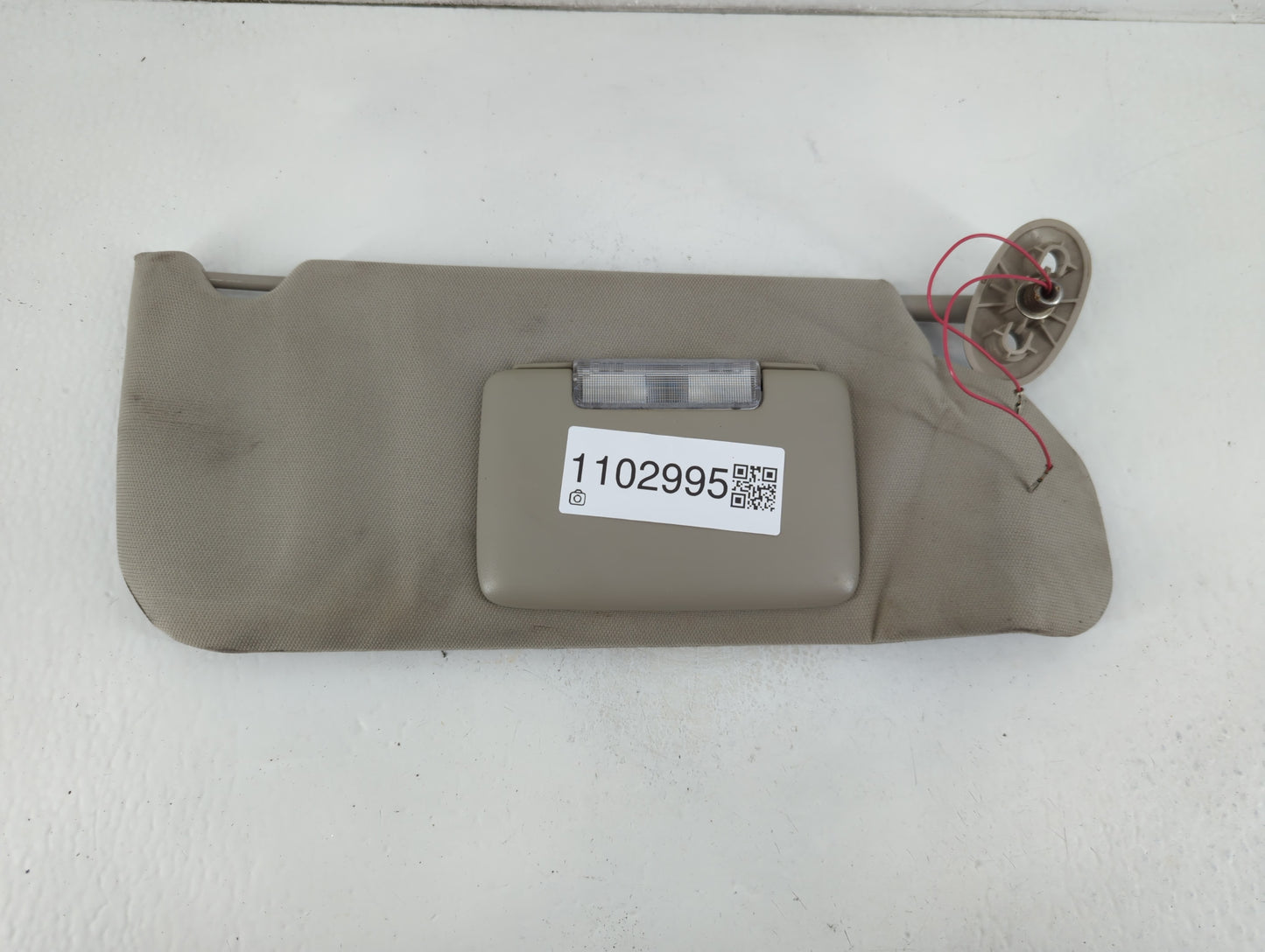 2005-2010 Jeep Grand Cherokee Sun Visor Shade Replacement Passenger Right Mirror Fits Fits 2005 2006 2007 2008 2009 2010 OEM Used Auto Parts