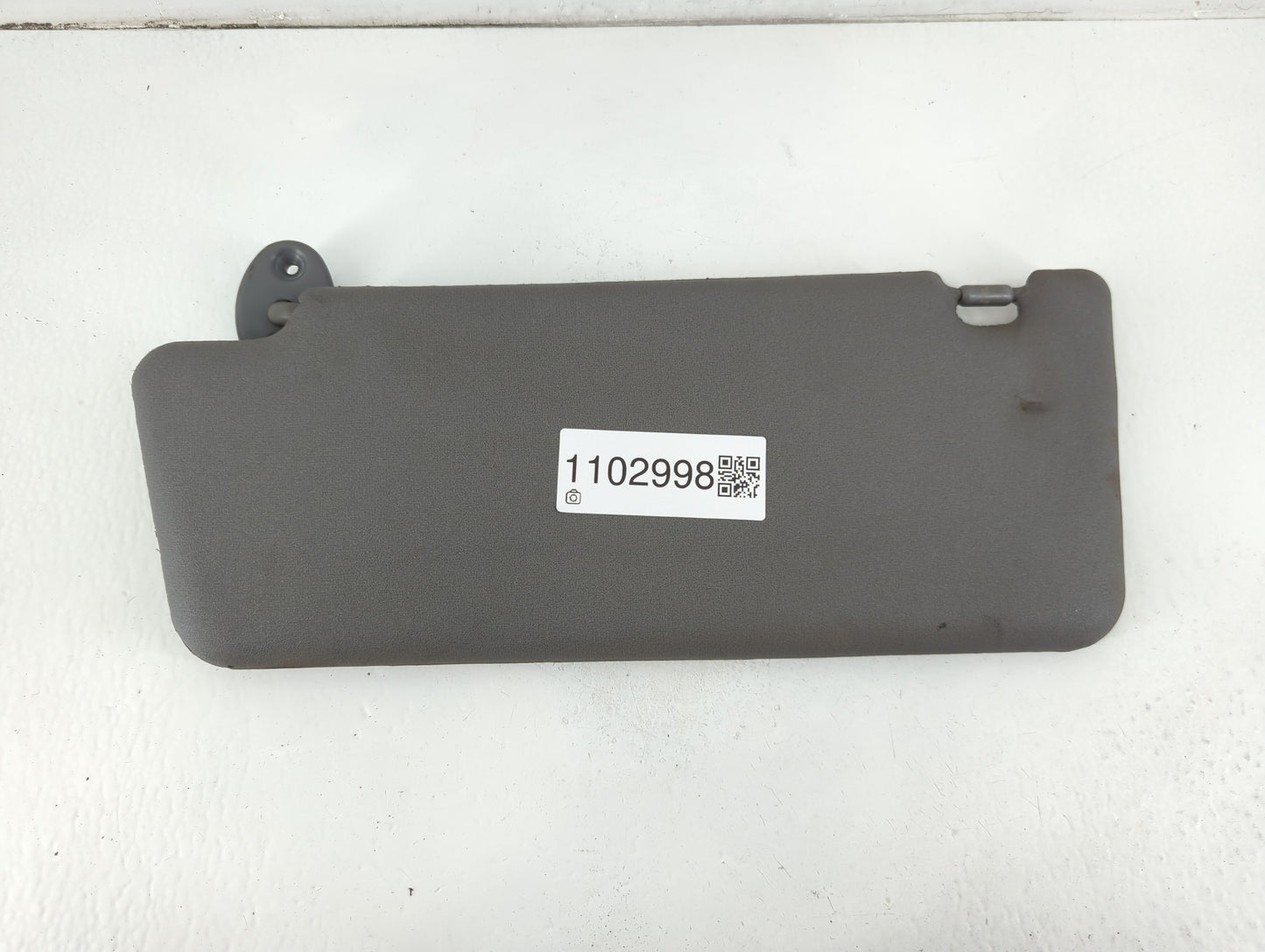 2009-2011 Toyota Tacoma Sun Visor Shade Replacement Driver Left Mirror Fits Fits 2009 2010 2011 OEM Used Auto Parts