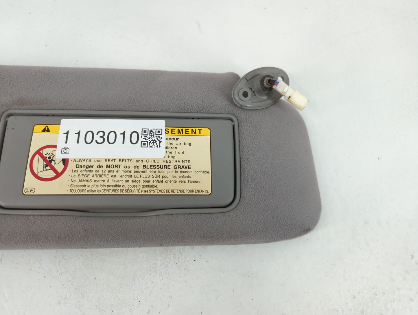 2001-2006 Lexus Ls430 Sun Visor Shade Replacement Passenger Right Mirror Fits Fits 2001 2002 2003 2004 2005 2006 OEM Used Auto Parts - Oemusedautoparts1.com