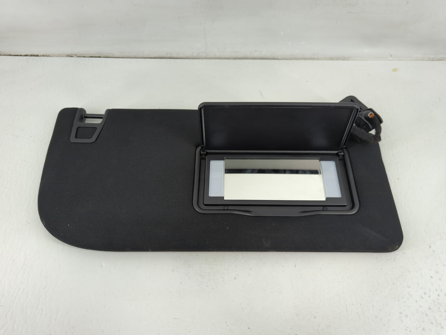 2018-2021 Ford Expedition Sun Visor Shade Replacement Passenger Right Mirror Fits Fits 2018 2019 2020 2021 OEM Used Auto Parts
