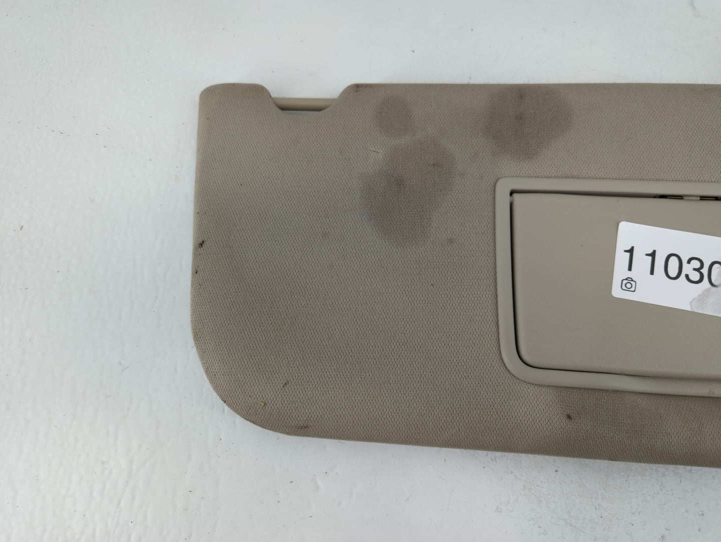 2010-2012 Lincoln Mkt Sun Visor Shade Replacement Passenger Right Mirror Fits Fits 2010 2011 2012 OEM Used Auto Parts - Oemusedautoparts1.com