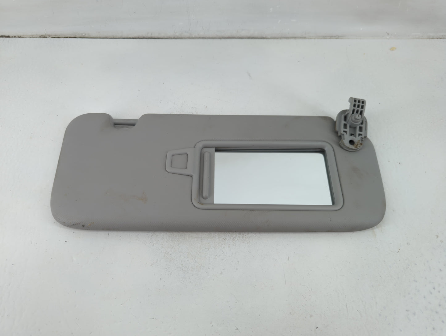 2021-2022 Hyundai Elantra Sun Visor Shade Replacement Passenger Right Mirror Fits Fits 2021 2022 OEM Used Auto Parts