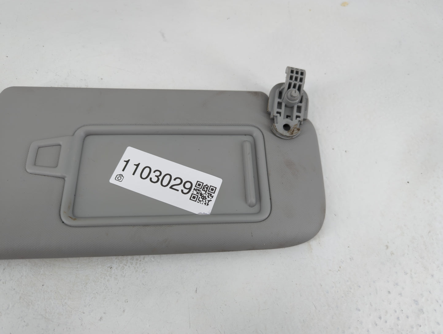 2021-2022 Hyundai Elantra Sun Visor Shade Replacement Passenger Right Mirror Fits Fits 2021 2022 OEM Used Auto Parts