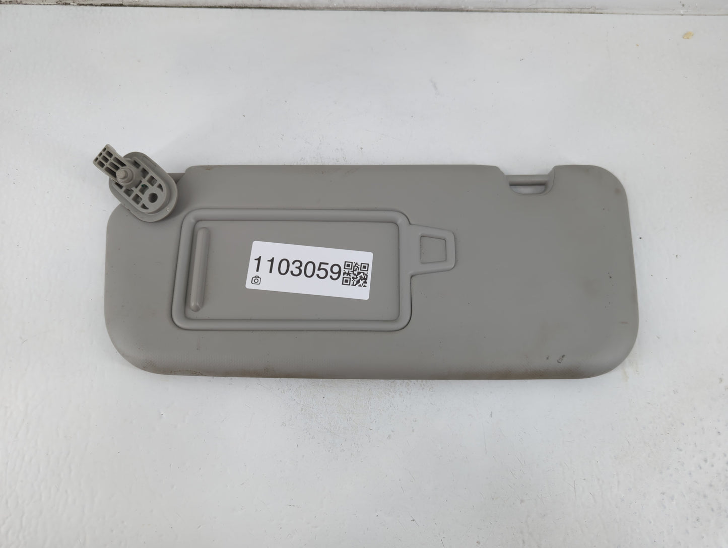 2018-2020 Kia Rio Sun Visor Shade Replacement Driver Left Mirror Fits Fits 2018 2019 2020 2021 2022 OEM Used Auto Parts - Oemusedautoparts1.com