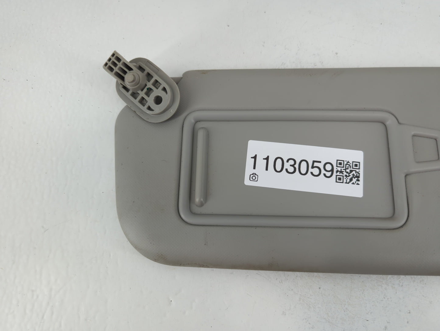 2018-2020 Kia Rio Sun Visor Shade Replacement Driver Left Mirror Fits Fits 2018 2019 2020 2021 2022 OEM Used Auto Parts - Oemusedautoparts1.com