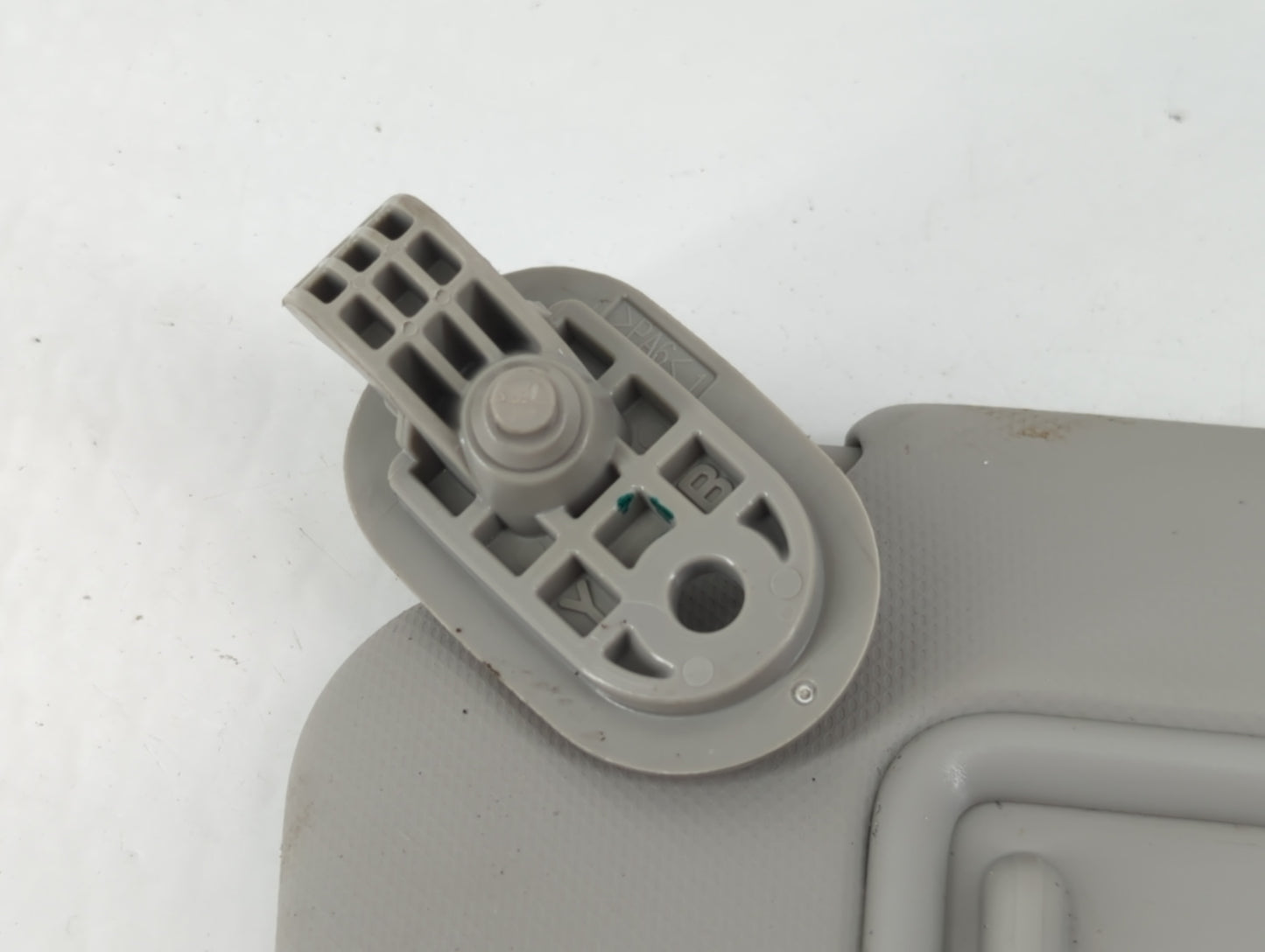 2018-2020 Kia Rio Sun Visor Shade Replacement Driver Left Mirror Fits Fits 2018 2019 2020 2021 2022 OEM Used Auto Parts - Oemusedautoparts1.com