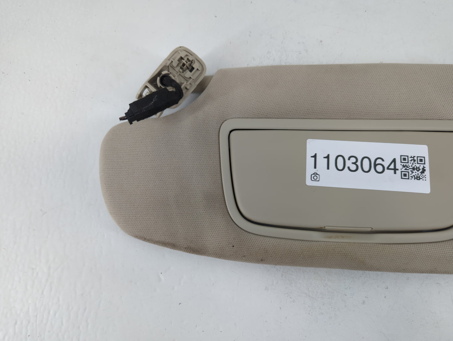 2019-2020 Ford Fusion Sun Visor Shade Replacement Driver Left Mirror Fits Fits 2018 2019 2020 OEM Used Auto Parts