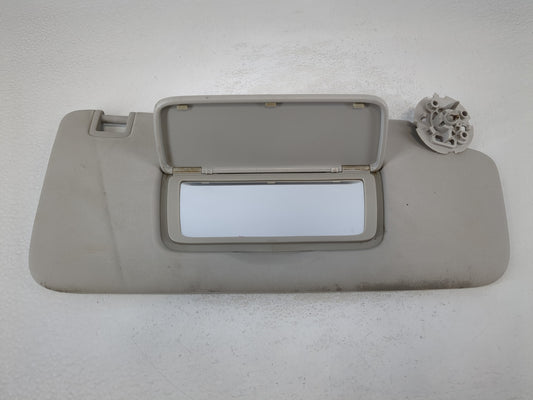 2021-2022 Chevrolet Trailblazer Sun Visor Shade Replacement Passenger Right Mirror Fits Fits 2021 2022 OEM Used Auto Parts