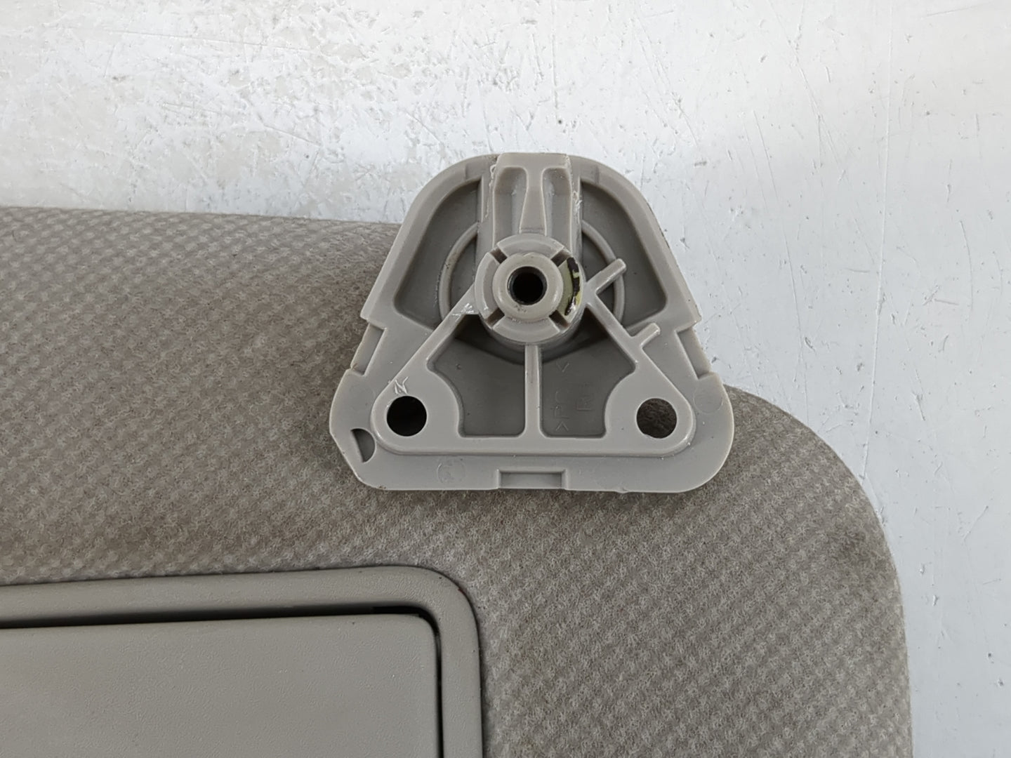 2013-2019 Nissan Sentra Sun Visor Shade Replacement Driver Left Mirror Fits Fits 2012 2013 2014 2015 2016 2017 2018 2019 OEM Used Auto Parts - Oemusedautoparts1.com