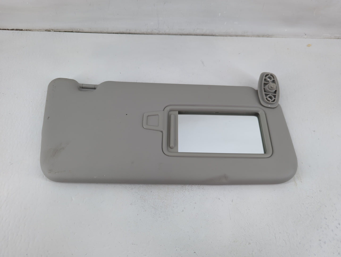 2020-2021 Kia Soul Sun Visor Shade Replacement Driver Left Mirror Fits Fits 2020 2021 OEM Used Auto Parts - Oemusedautoparts1.com