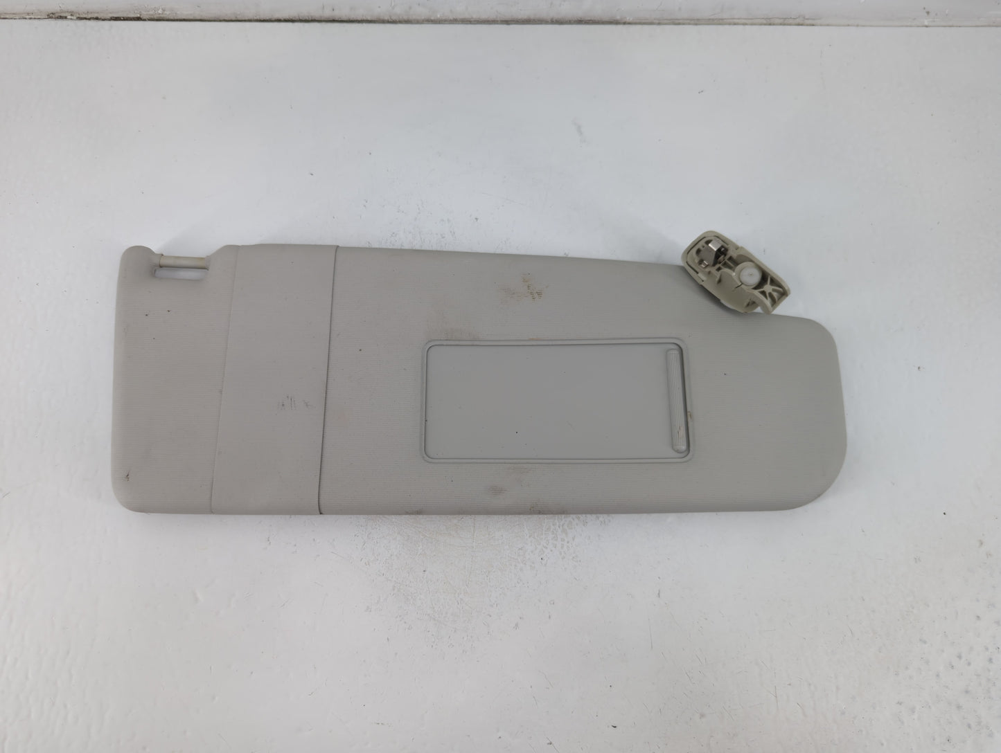 2011-2018 Volkswagen Jetta Sun Visor Shade Replacement Passenger Right Mirror Fits Fits 2011 2012 2013 2014 2015 2016 2017 2018 OEM Used Auto Parts - Oemusedautoparts1.com