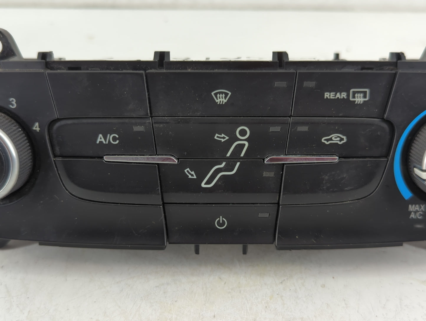 2015-2018 Ford Focus Climate Control Module Temperature AC/Heater Replacement P/N:F1ET-19980-JJ Fits Fits 2015 2016 2017 2018 OEM Used Auto Parts