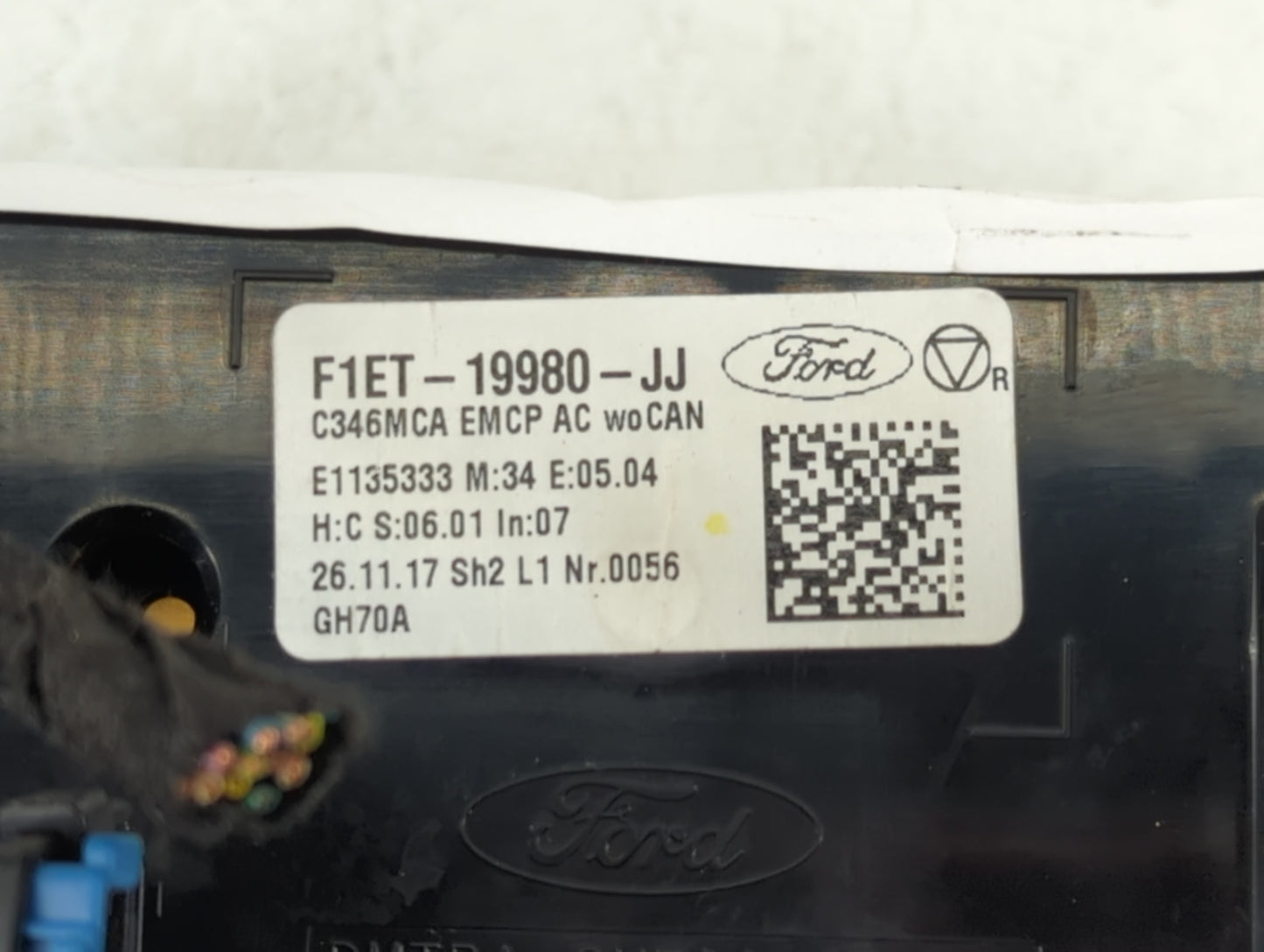 2015-2018 Ford Focus Climate Control Module Temperature AC/Heater Replacement P/N:F1ET-19980-JJ Fits Fits 2015 2016 2017 2018 OEM Used Auto Parts