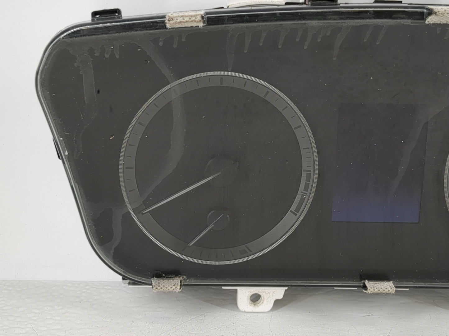 2016-2017 Hyundai Sonata Instrument Cluster Speedometer Gauges P/N:94001-C2200 Fits Fits 2016 2017 OEM Used Auto Parts - Oemusedautoparts1.com