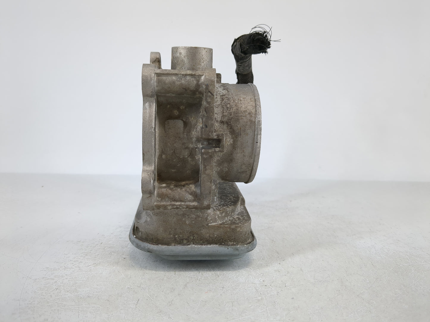 2007-2017 Jeep Patriot Throttle Body P/N:977-025 Fits Fits 2007 2008 2009 2010 2011 2012 2013 2014 2015 2016 2017 2018 OEM Used Auto Parts