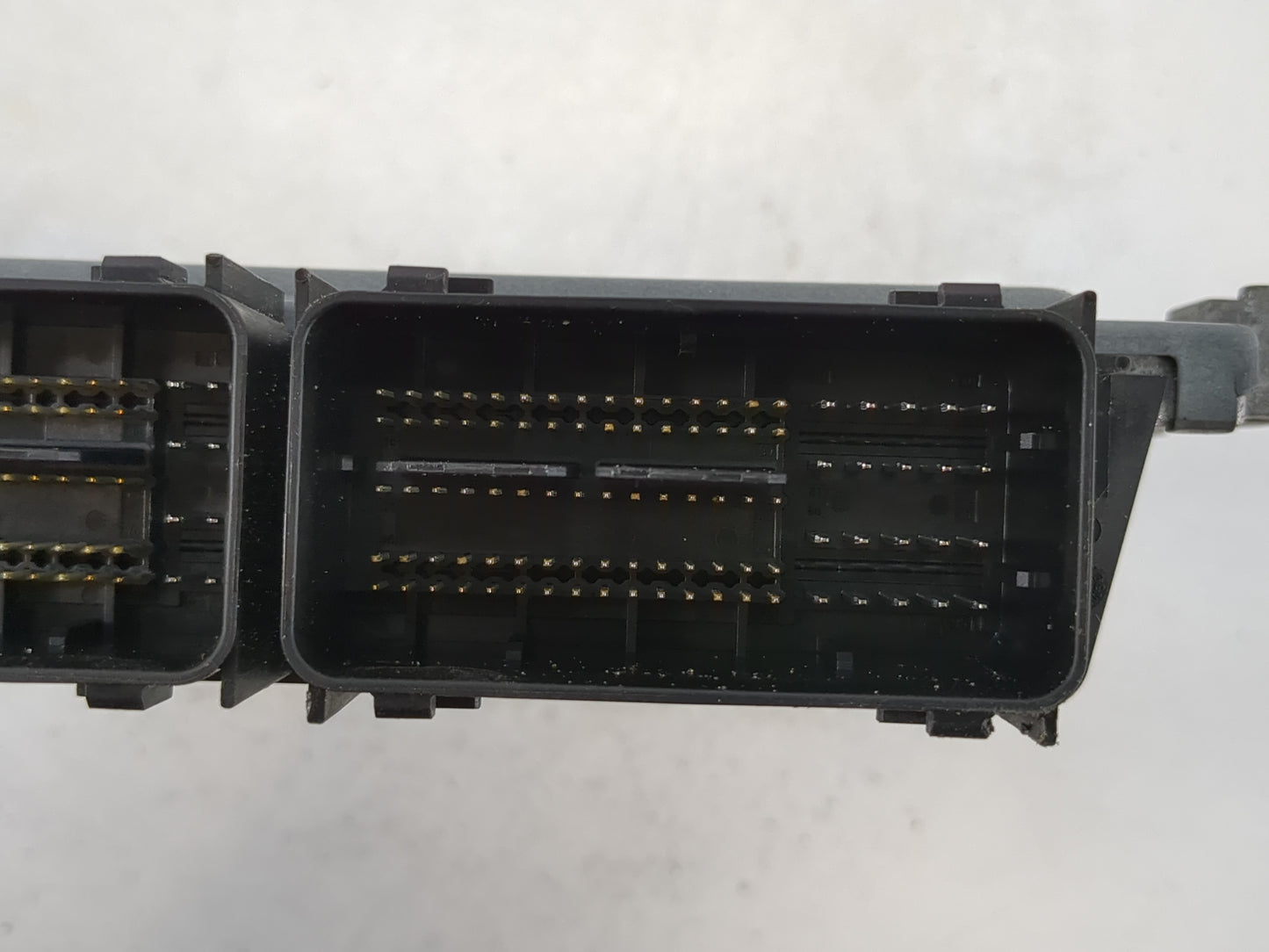 2016-2019 Ford Explorer PCM Engine Control Computer ECU ECM PCU OEM P/N:A6SXU2456CT00 Fits Fits 2015 2016 2017 2018 2019 OEM Used Auto Parts - Oemusedautoparts1.com