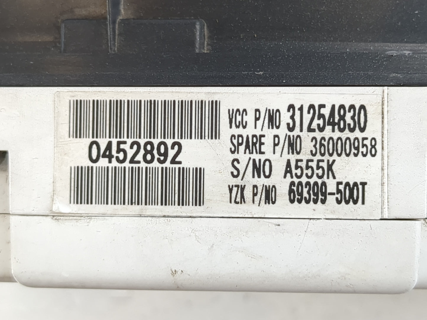 2010 Volvo V70 Instrument Cluster Speedometer Gauges P/N:91254830 Fits Fits 2009 2011 2012 2013 OEM Used Auto Parts - Oemusedautoparts1.com