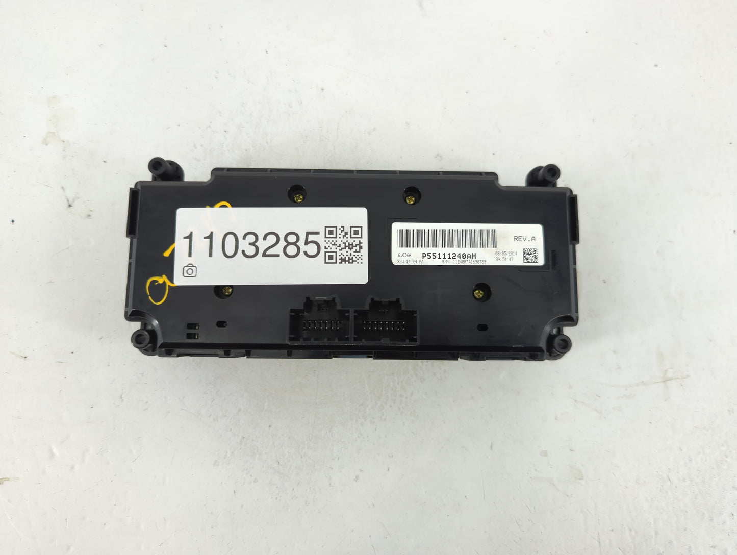 2015 Dodge Caravan Climate Control Module Temperature AC/Heater Replacement P/N:P55111240AH Fits OEM Used Auto Parts