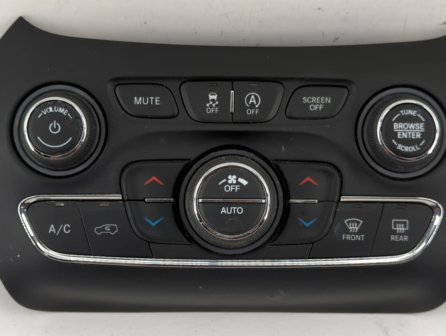 2019-2022 Jeep Cherokee Climate Control Module Temperature AC/Heater Replacement P/N:68285942AD Fits Fits 2019 2020 2021 2022 OEM Used Auto Parts