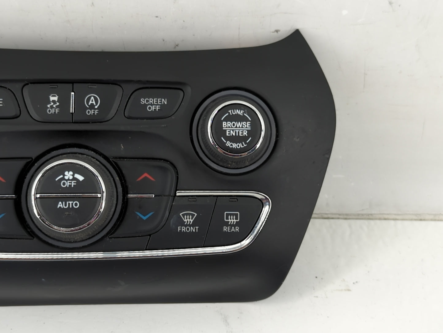 2019-2022 Jeep Cherokee Climate Control Module Temperature AC/Heater Replacement P/N:68285942AD Fits Fits 2019 2020 2021 2022 OEM Used Auto Parts