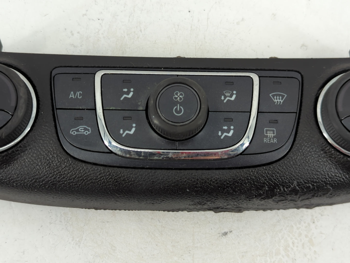 2014-2020 Chevrolet Impala Climate Control Module Temperature AC/Heater Replacement P/N:23453509 Fits OEM Used Auto Parts - Oemusedautoparts1.com