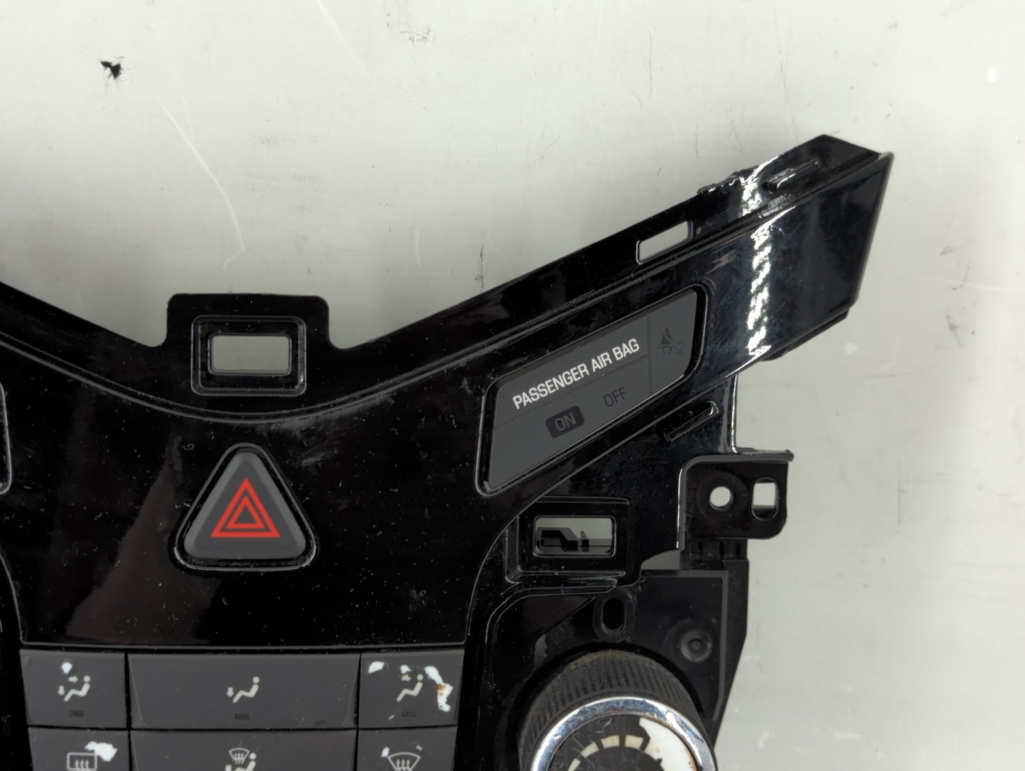 2012-2016 Chevrolet Cruze Climate Control Module Temperature AC/Heater Replacement P/N:95146207 Fits Fits 2012 2013 2014 2015 2016 OEM Used Auto Parts - Oemusedautoparts1.com