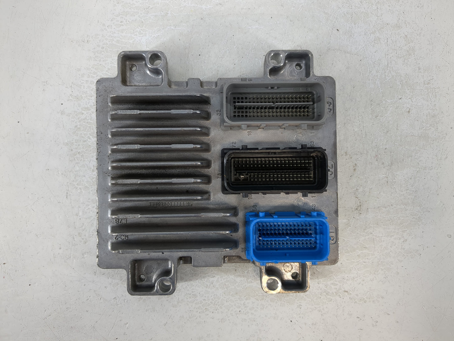 2012-2016 Chevrolet Sonic PCM Engine Control Computer ECU ECM PCU OEM P/N:12662593 Fits Fits 2011 2012 2013 2014 2015 2016 OEM Used Auto Parts