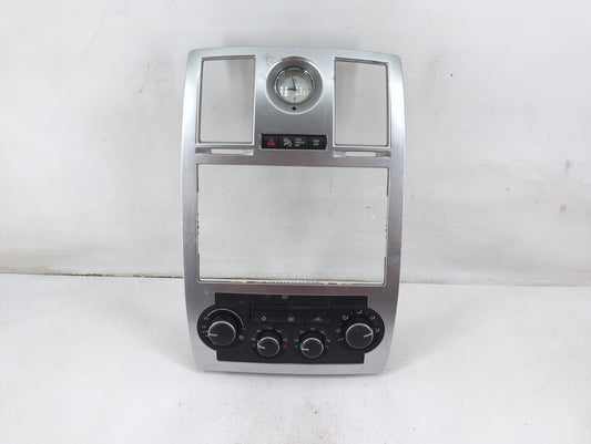 2005-2007 Chrysler 300 Climate Control Module Temperature AC/Heater Replacement P/N:P04596495AH Fits Fits 2005 2006 2007 OEM Used Auto Parts