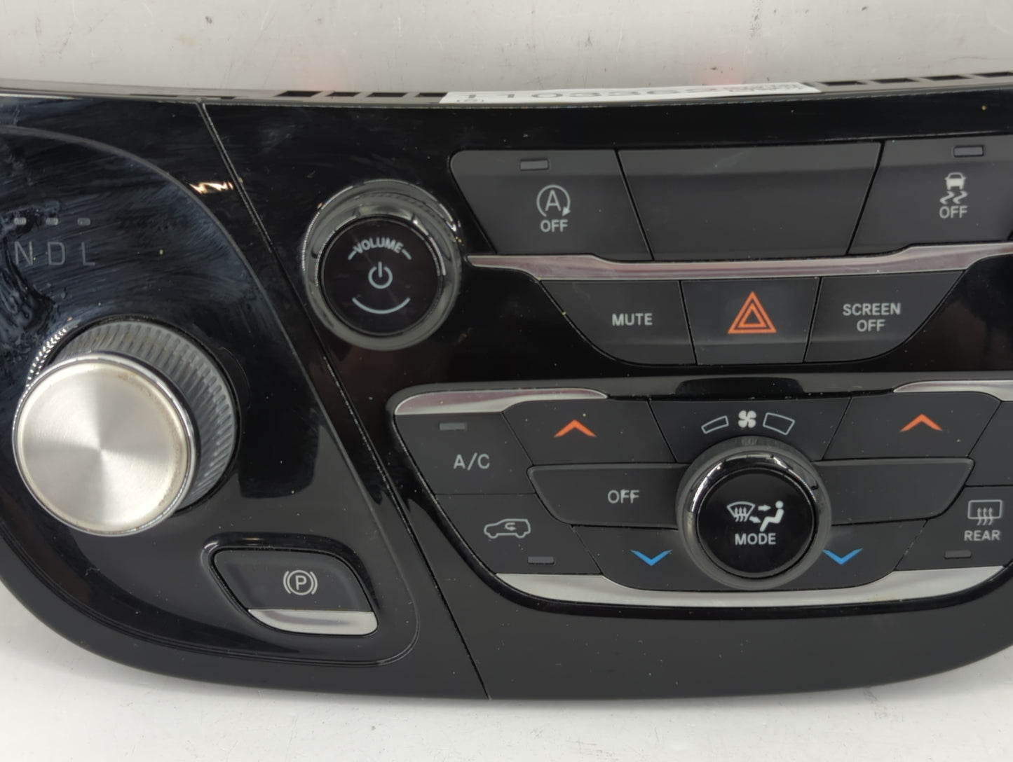 2021 Chrysler Voyager Climate Control Module Temperature AC/Heater Replacement P/N:P7AS371X8AA Fits OEM Used Auto Parts