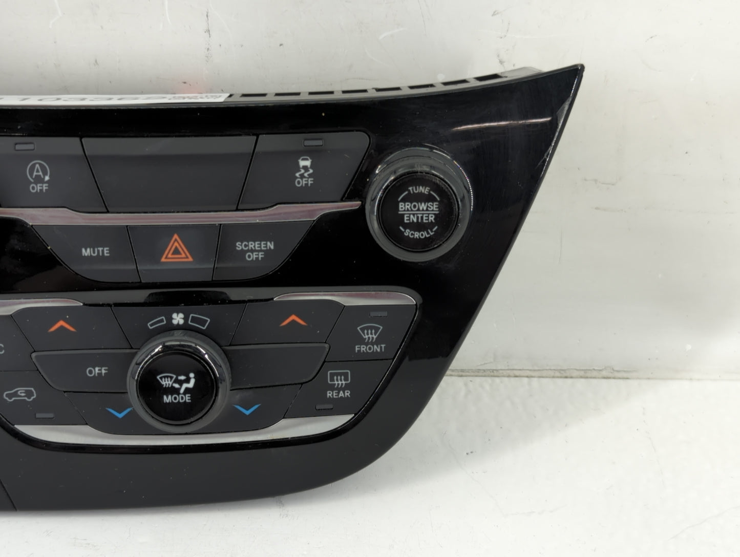 2021 Chrysler Voyager Climate Control Module Temperature AC/Heater Replacement P/N:P7AS371X8AA Fits OEM Used Auto Parts