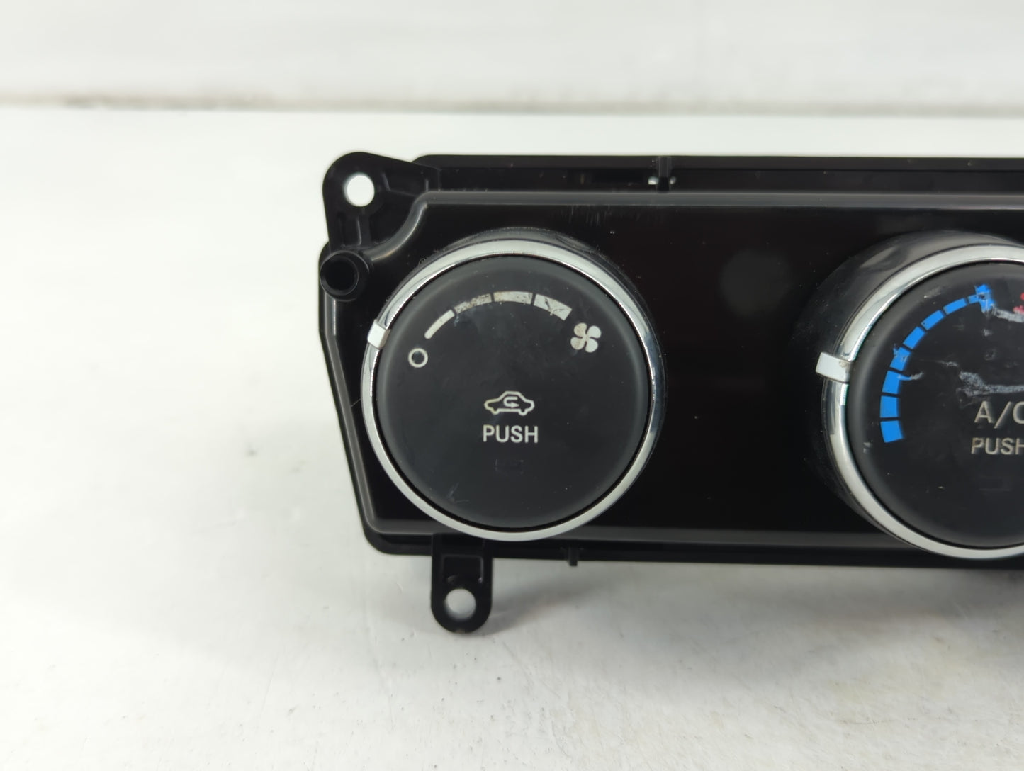 2010-2014 Dodge Avenger Climate Control Module Temperature AC/Heater Replacement P/N:P55111949AF Fits OEM Used Auto Parts