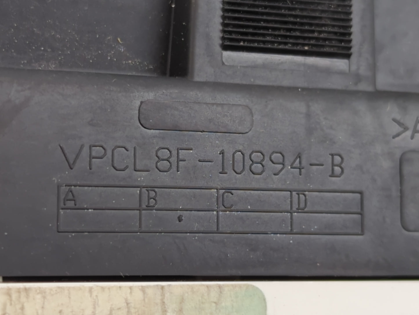 2013-2014 Ford Escape Instrument Cluster Speedometer Gauges P/N:CL8F-10849-B Fits Fits 2013 2014 OEM Used Auto Parts - Oemusedautoparts1.com