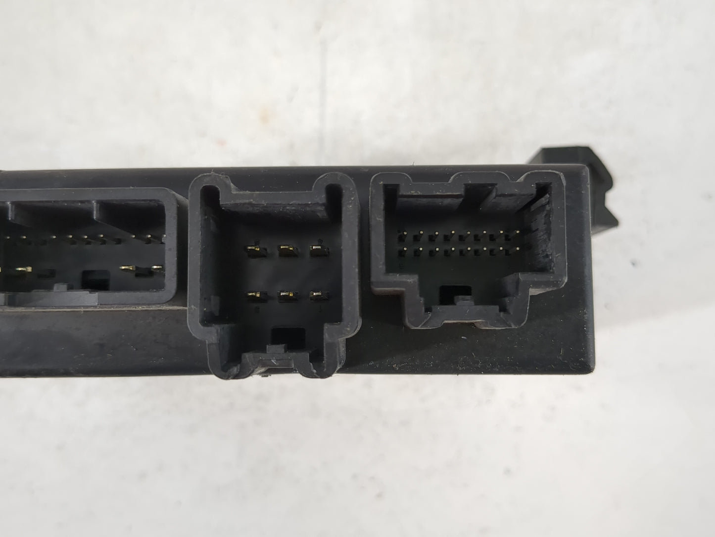 2010-2014 Cadillac Cts Chassis Control Module Ccm Bcm Body Control