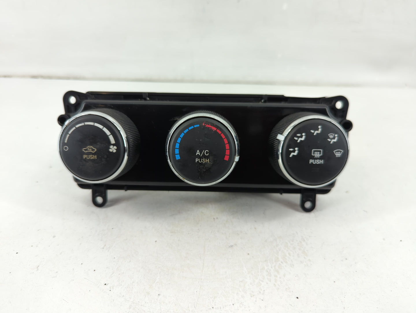 2011-2017 Jeep Patriot Climate Control Module Temperature AC/Heater Replacement P/N:P55111278AF Fits OEM Used Auto Parts - Oemusedautoparts1.com