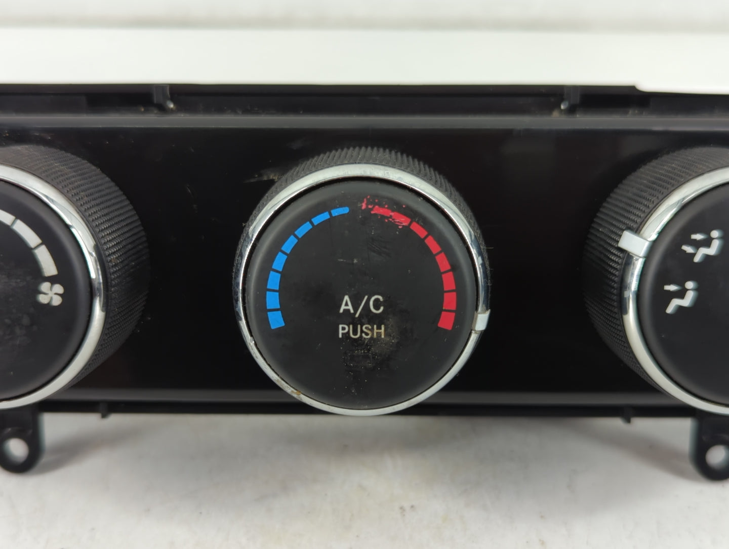 2011-2017 Jeep Patriot Climate Control Module Temperature AC/Heater Replacement P/N:P55111278AF Fits OEM Used Auto Parts - Oemusedautoparts1.com