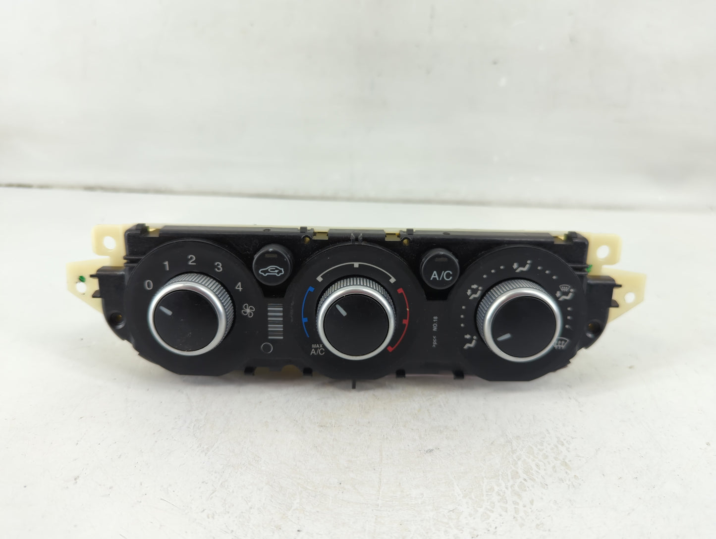2013-2016 Ford Escape Climate Control Module Temperature AC/Heater Replacement P/N:CJ5T-19980-CE Fits Fits 2013 2014 2015 2016 OEM Used Auto Parts - Oemusedautoparts1.com