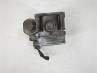 2002-2006 Nissan Maxima Throttle Body P/N:RME70-04 Fits Fits 2002 2003 2004 2005 2006 OEM Used Auto Parts - Oemusedautoparts1.com